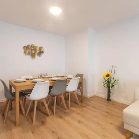 Old Town Con Parking